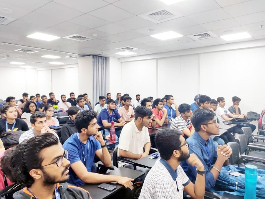 International Institute of Sports & Management Mumbai Classroom photo 5